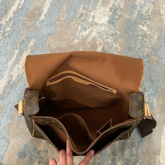 Louis Vuitton Shoulder/Crossbody Bag Abbesses Messenger - Picture 15 of 16